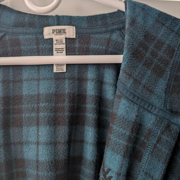 VS PINK Robe - Picture 3 of 5